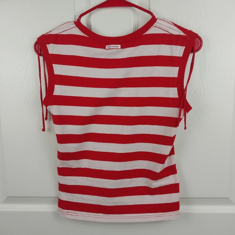 Abercrombie and Fitch Women's Medium Red and White Striped Sleeveless Tank Top - Picture 4 of 7